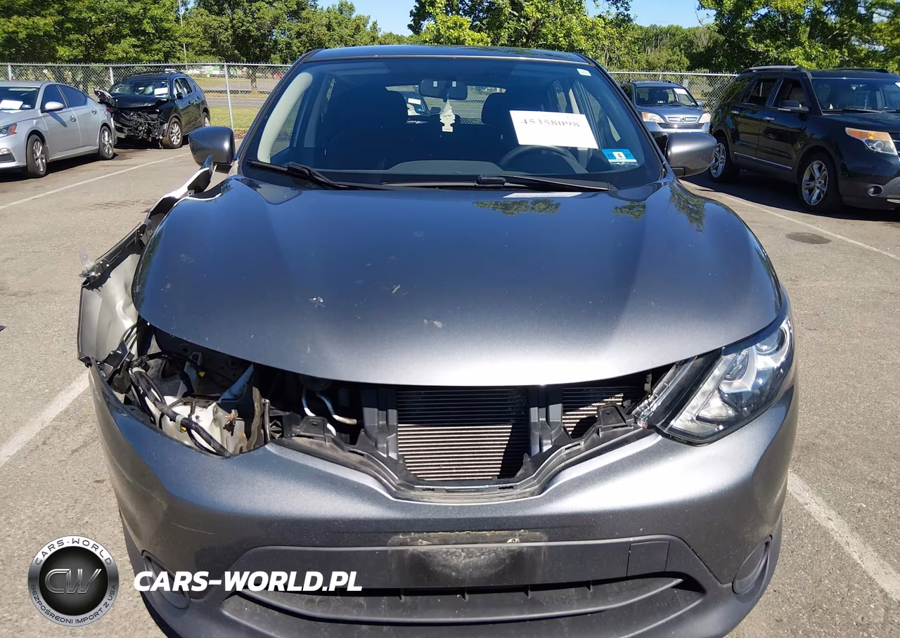 2018 Nissan Rogue Sport S VIN:JN1BJ1CR0JW202330 - 6