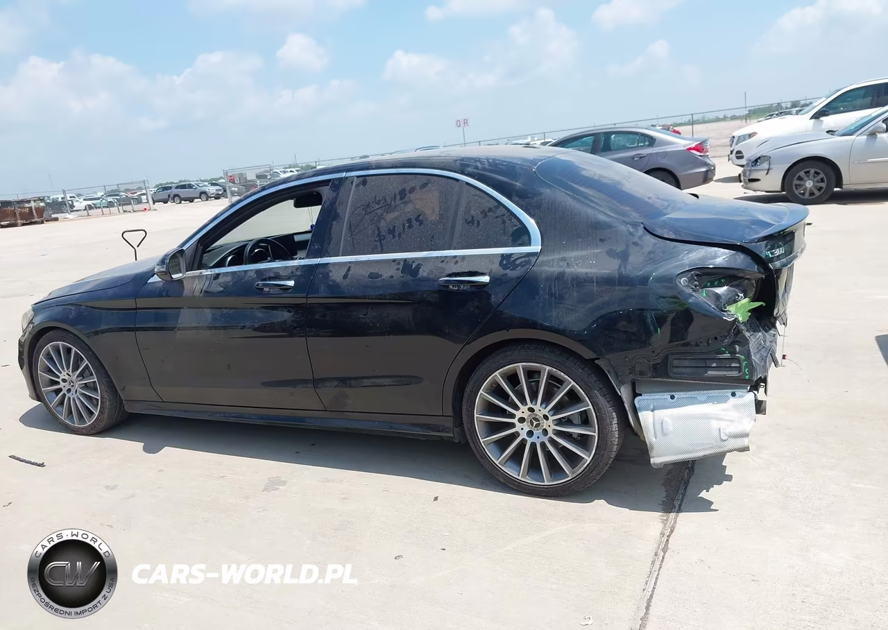 2018 Mercedes-Benz C 300 VIN:55SWF4JB5JU248195 - 14