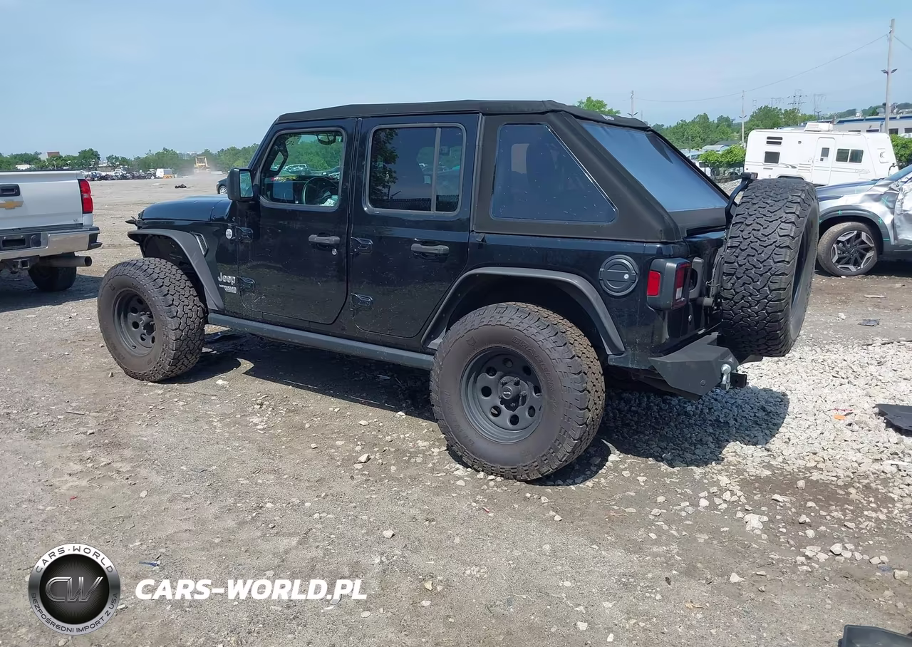 2019 Jeep Wrangler Unlimited Sport S 4X4 VIN:1C4HJXDG5KW648451 - 3