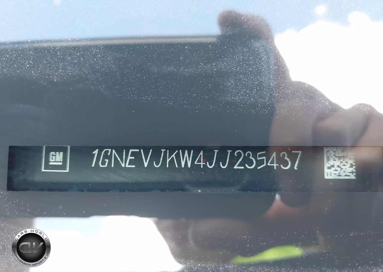 2018 Chevrolet Traverse Premier VIN:1GNEVJKW4JJ235437 - 9