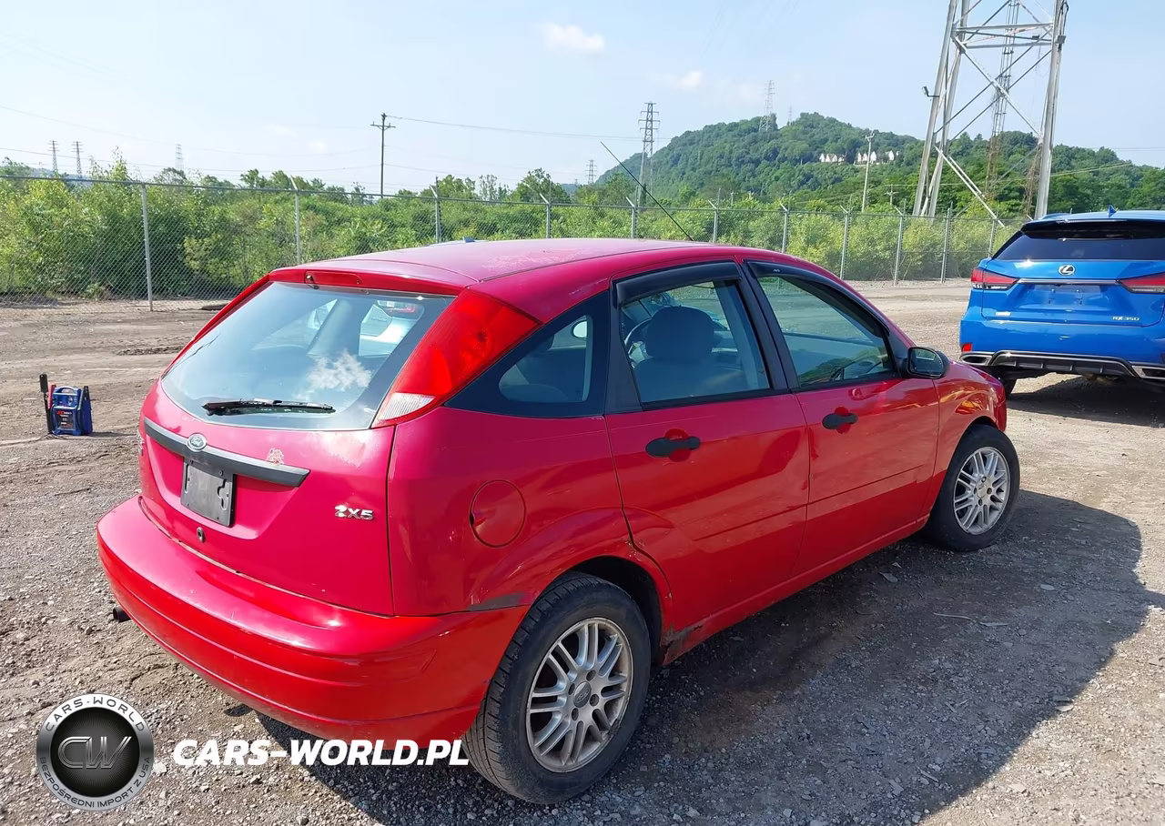 2005 Ford Focus Zx5 VIN:3FAFP37N85R114382 - 4