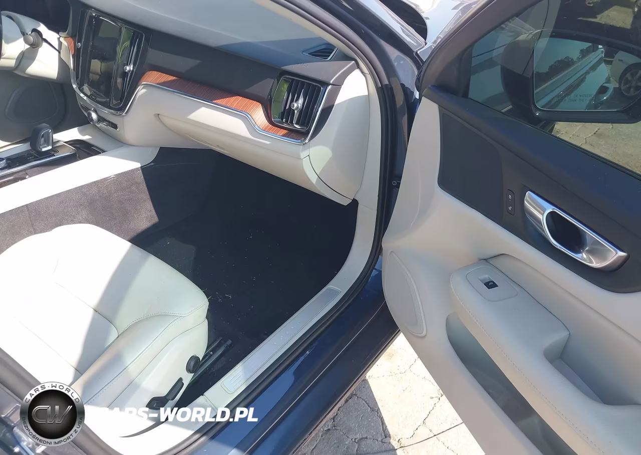 2022 Volvo S60 B5 Momentum VIN:7JRL12FZ3NG153824 - 5