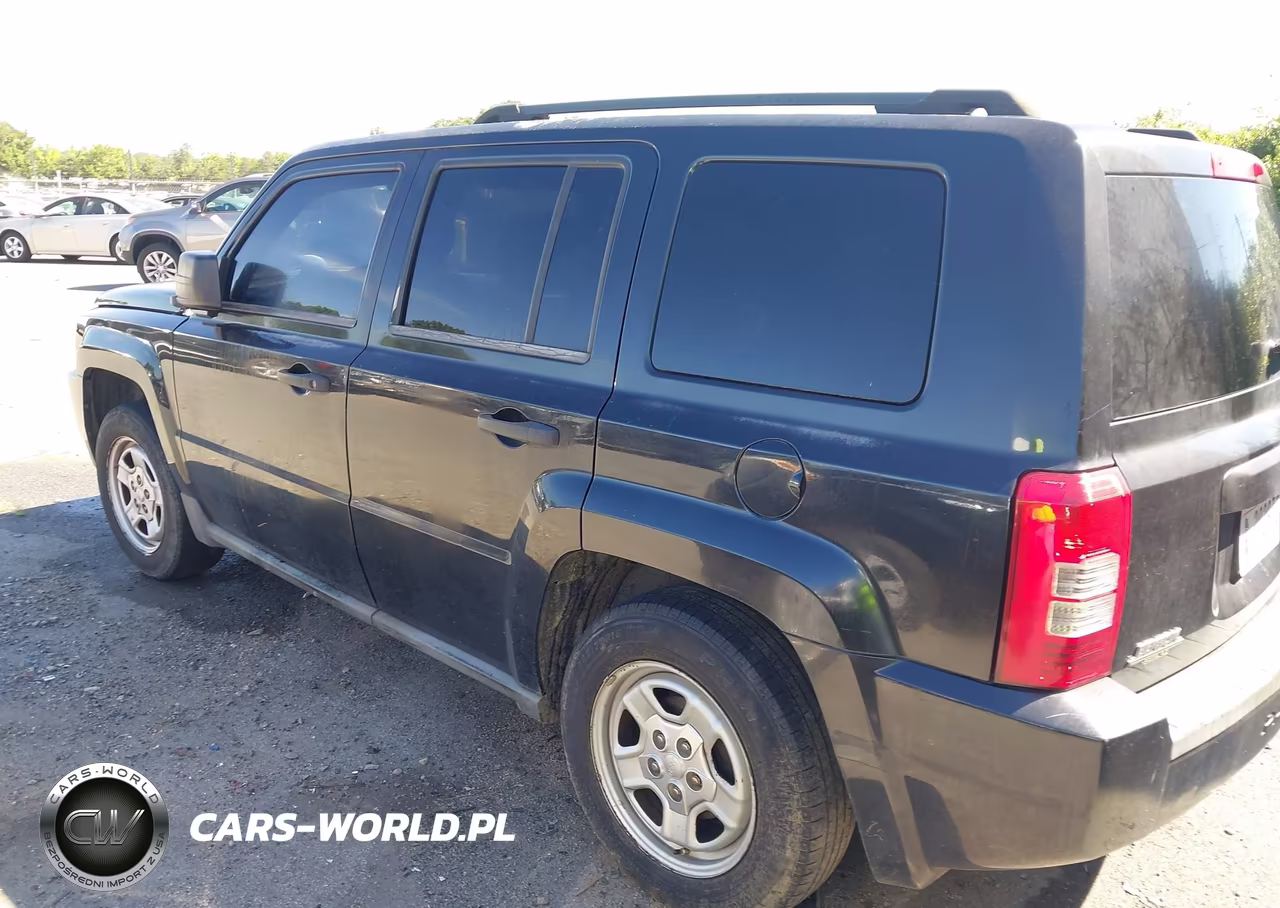 2010 Jeep Patriot Sport VIN:1J4NT1GB1AD640927 - 3