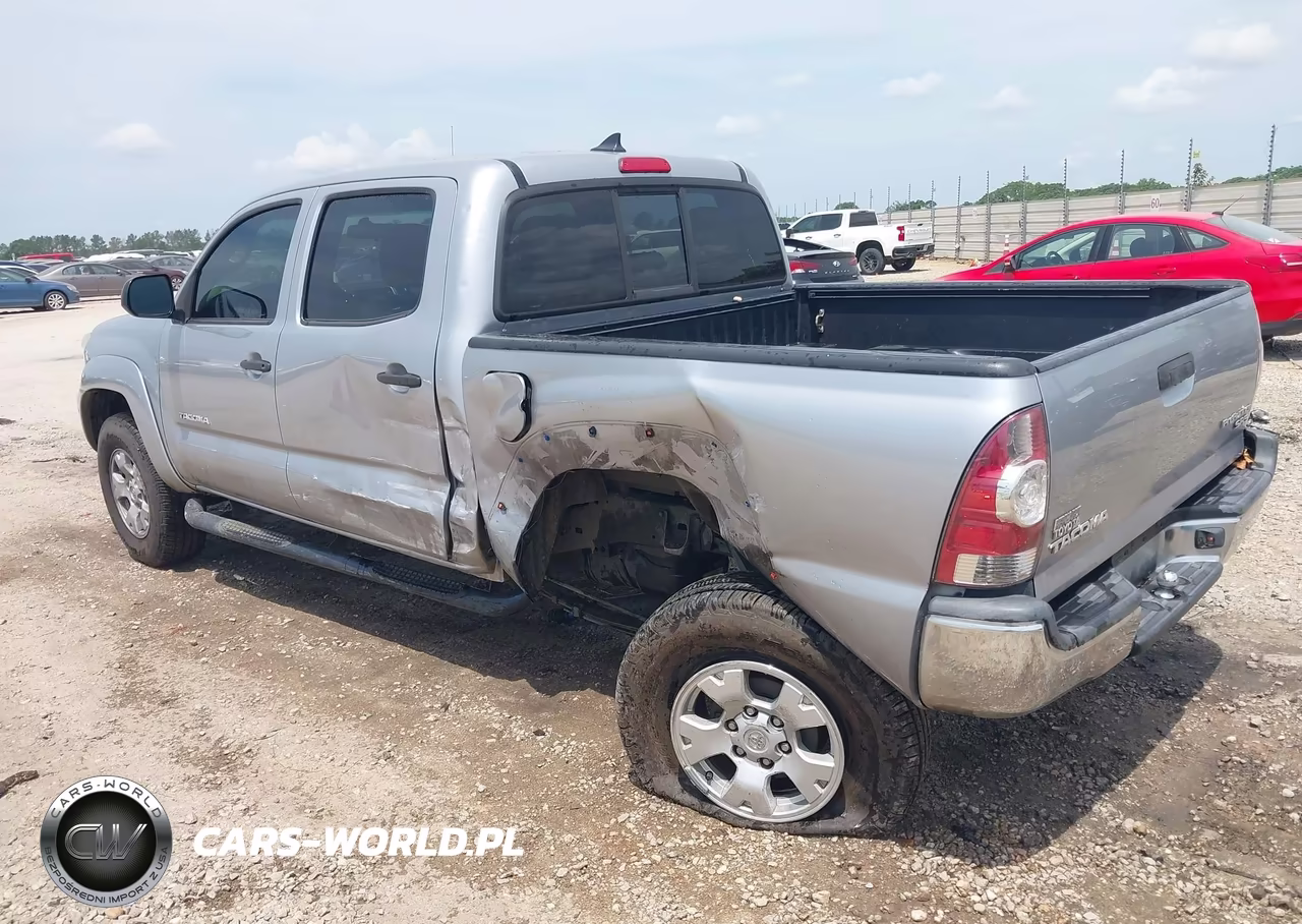 2014 Toyota Tacoma Prerunner VIN:5TFJX4GN3EX032559 - 3