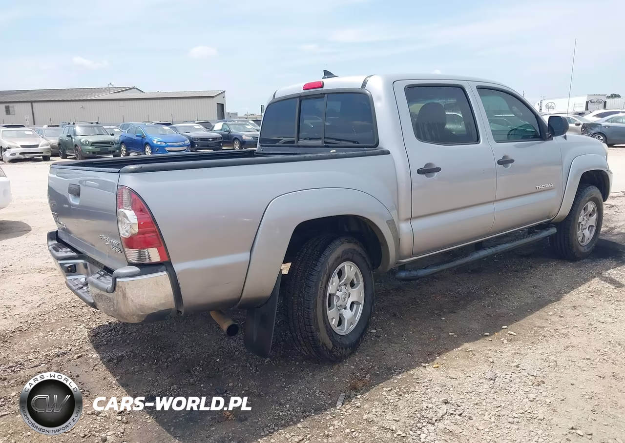 2014 Toyota Tacoma Prerunner VIN:5TFJX4GN3EX032559 - 4