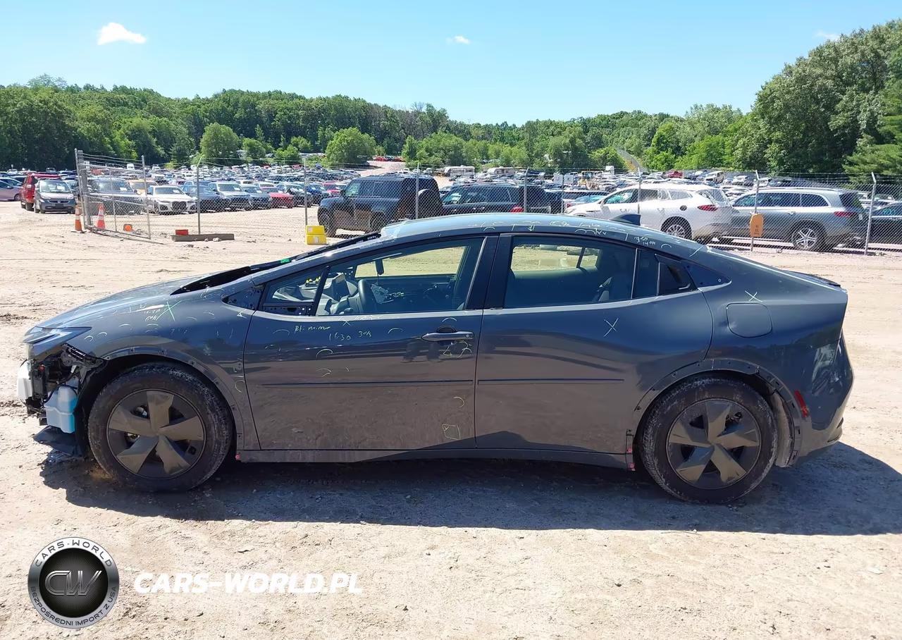 2024 Toyota Prius Prime Se VIN:JTDACACU3R3012610 - 15