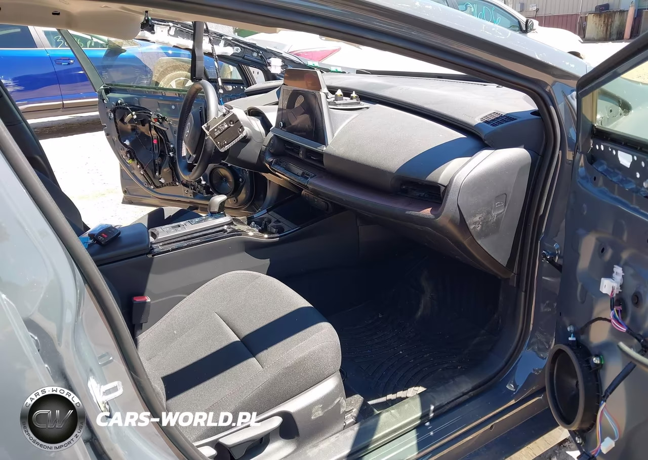 2024 Toyota Prius Prime Se VIN:JTDACACU3R3012610 - 5