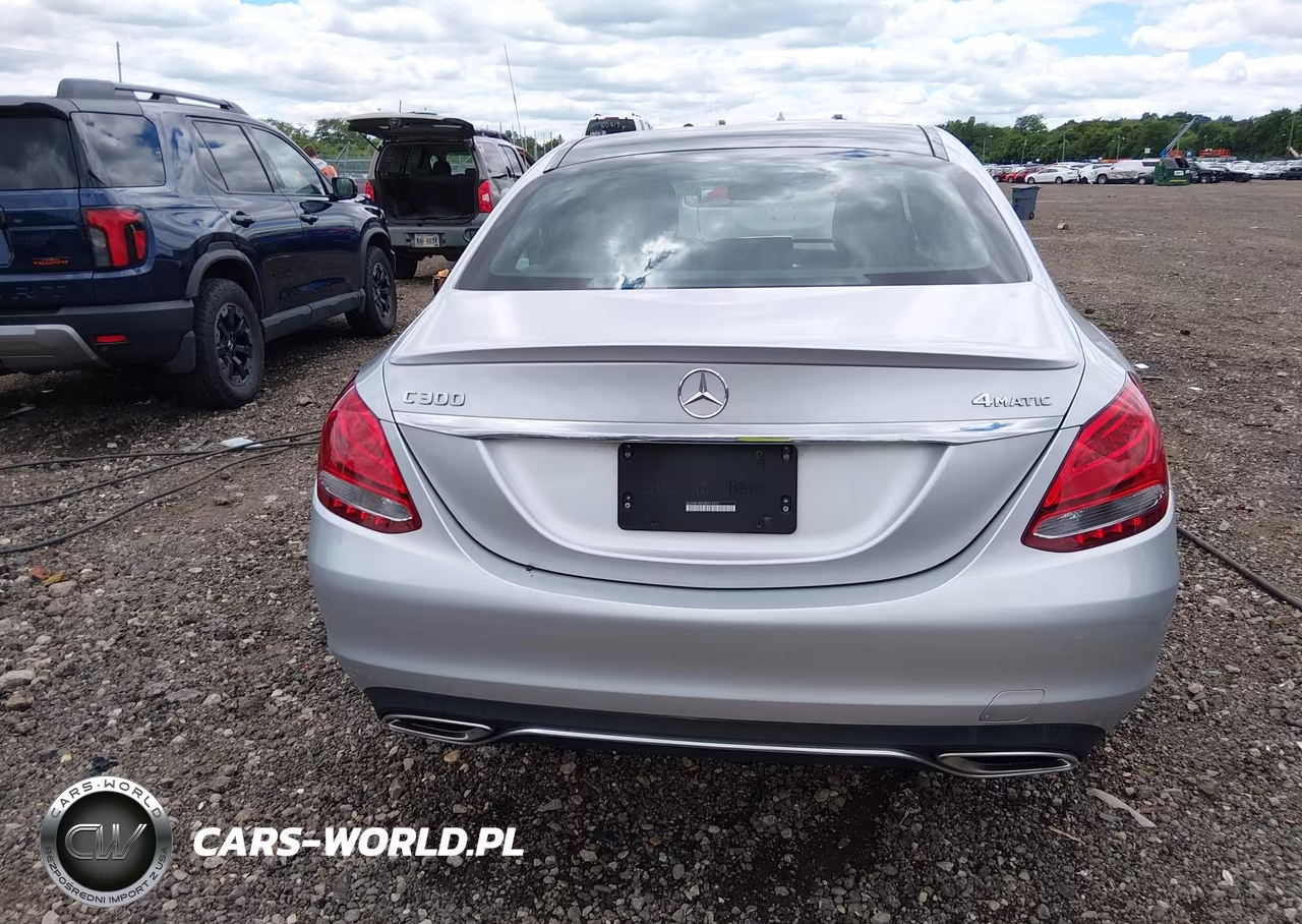 2018 Mercedes-Benz C 300 4Matic VIN:WDDWF4KB3JR421017 - 16