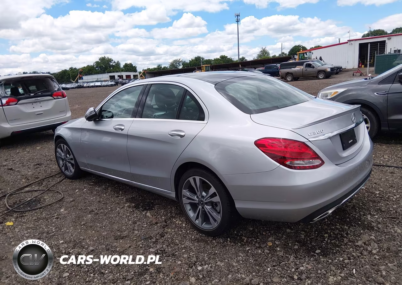 2018 Mercedes-Benz C 300 4Matic VIN:WDDWF4KB3JR421017 - 3