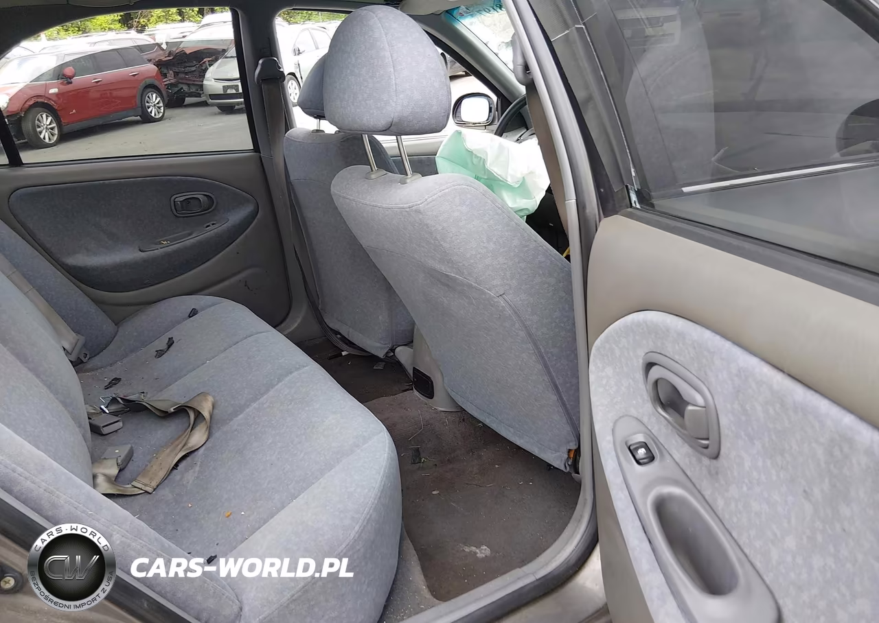 2000 Hyundai Elantra Gls VIN:KMHJF35F0YU041584 - 8