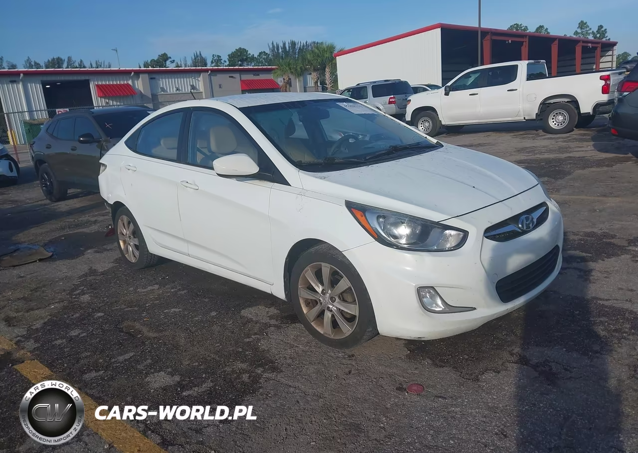 2012 Hyundai Accent Gls