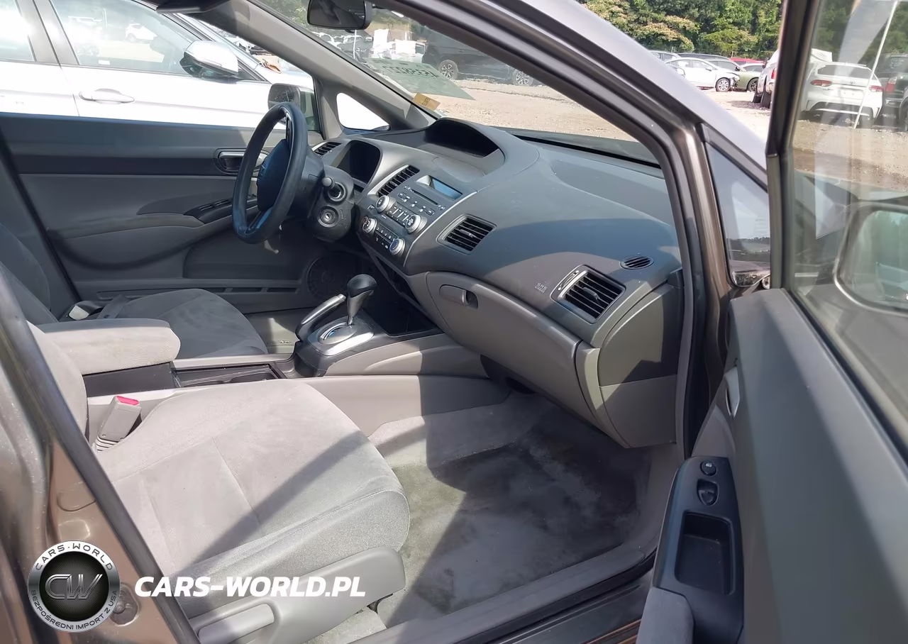 2008 Honda Civic Lx VIN:2HGFA16518H306861 - 5