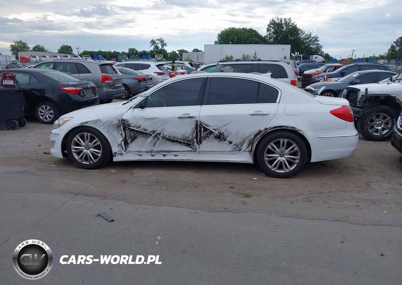 HYUNDAI GENESIS VIN:KMHGC4DD7EU259381 - 14