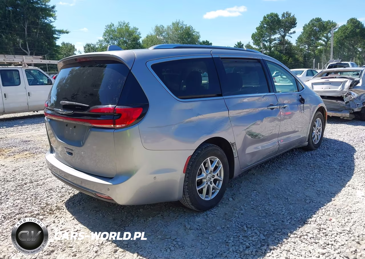 2021 Chrysler Pacifica Touring L VIN:2C4RC1BG3MR576840 - 4