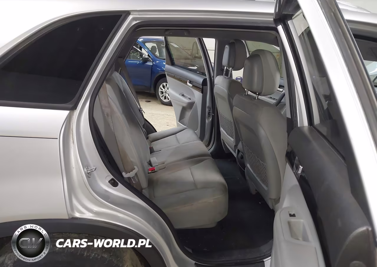 2012 Kia Sorento Lx VIN:5XYKTCA60CG279551 - 8