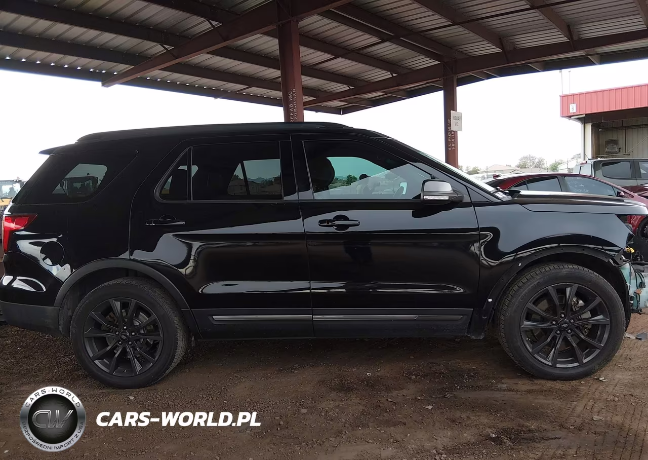 2017 Ford Explorer Xlt VIN:1FM5K7D82HGA12495 - 14