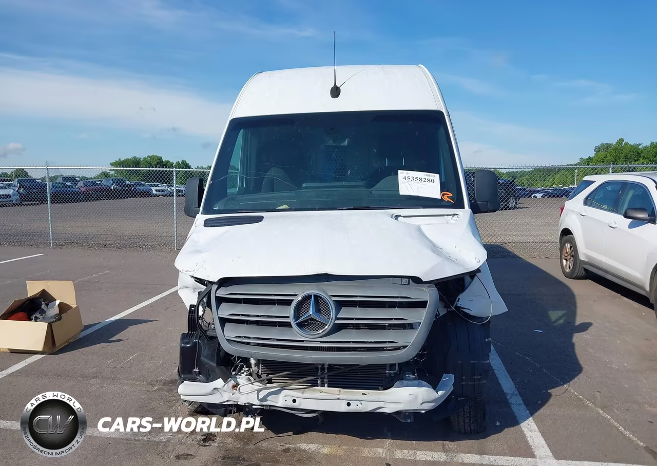 2019 Mercedes-Benz Sprinter 2500 High Roof V6 VIN:WD4FF1CD0KT010340 - 11