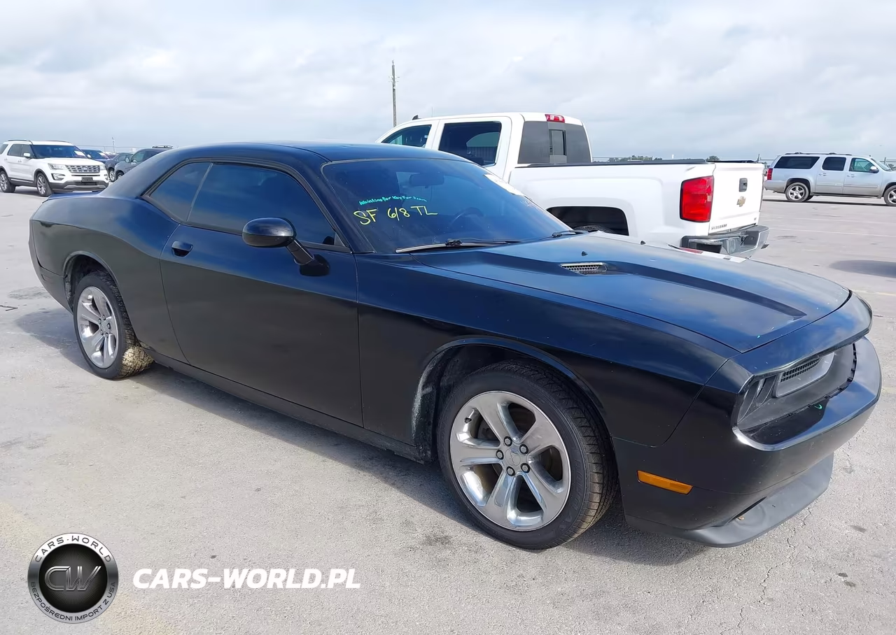 2014 Dodge Challenger Sxt – zdjęcie 1 z 17