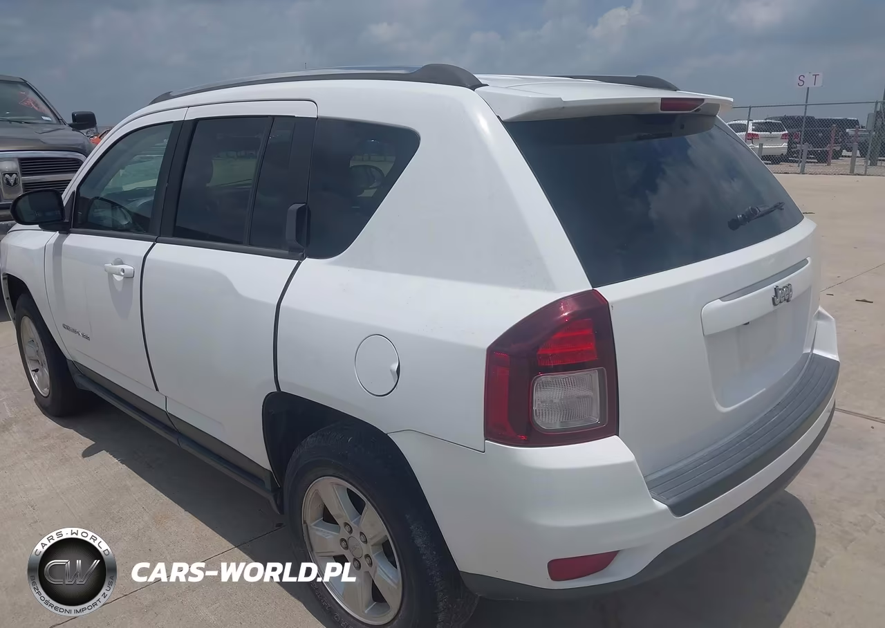 2015 Jeep Compass Sport VIN:1C4NJCBA4FD273342 - 3