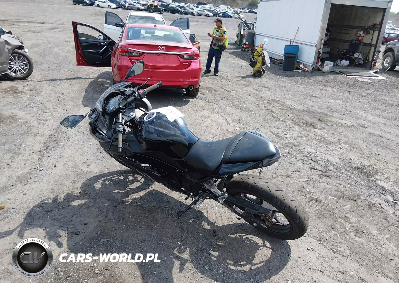 2014 Kawasaki Ex300 A VIN:JKAEX8A1XEA002017 - 3