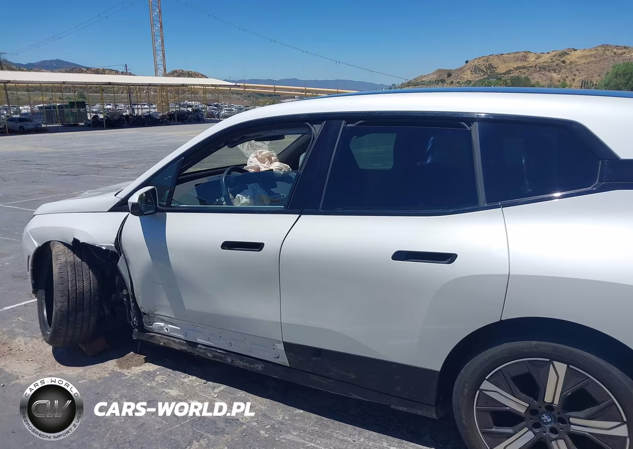 2024 BMW Ix xDrive50 VIN:WB523CF07RCN33169 - 23