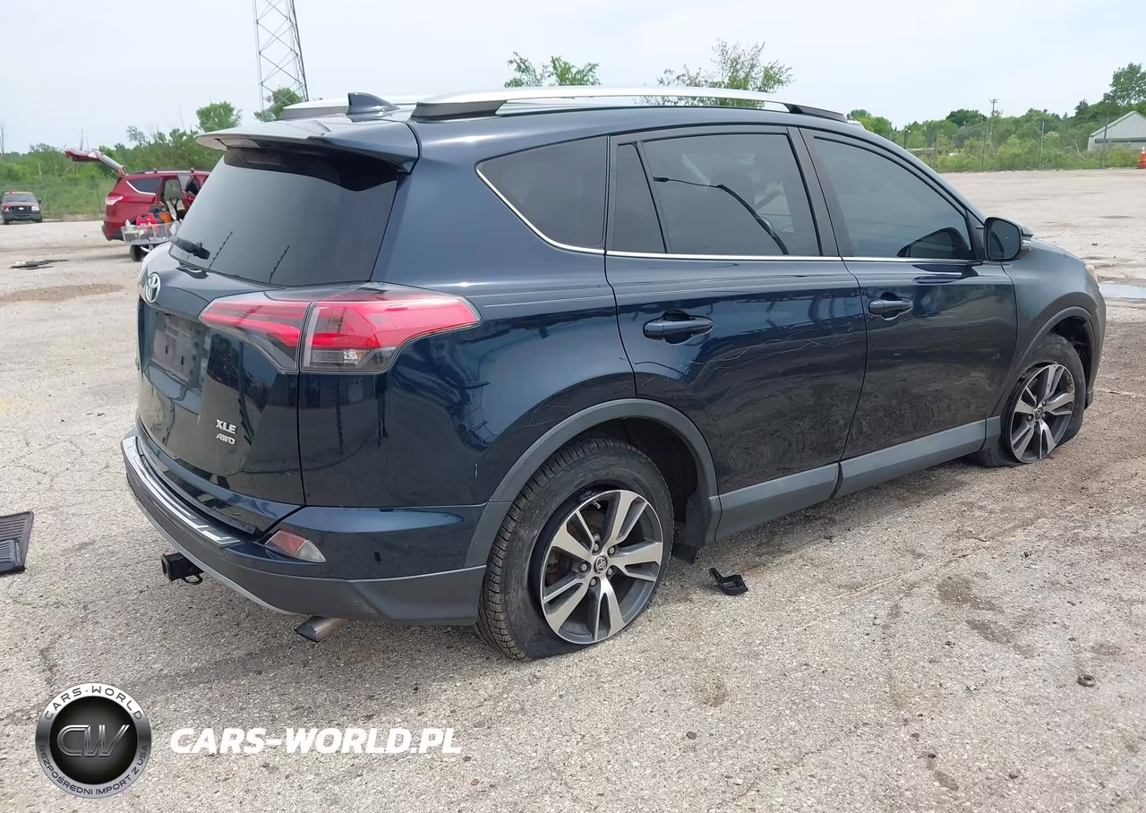 2017 Toyota Rav4 Xle VIN:2T3RFREV8HW680929 - 4