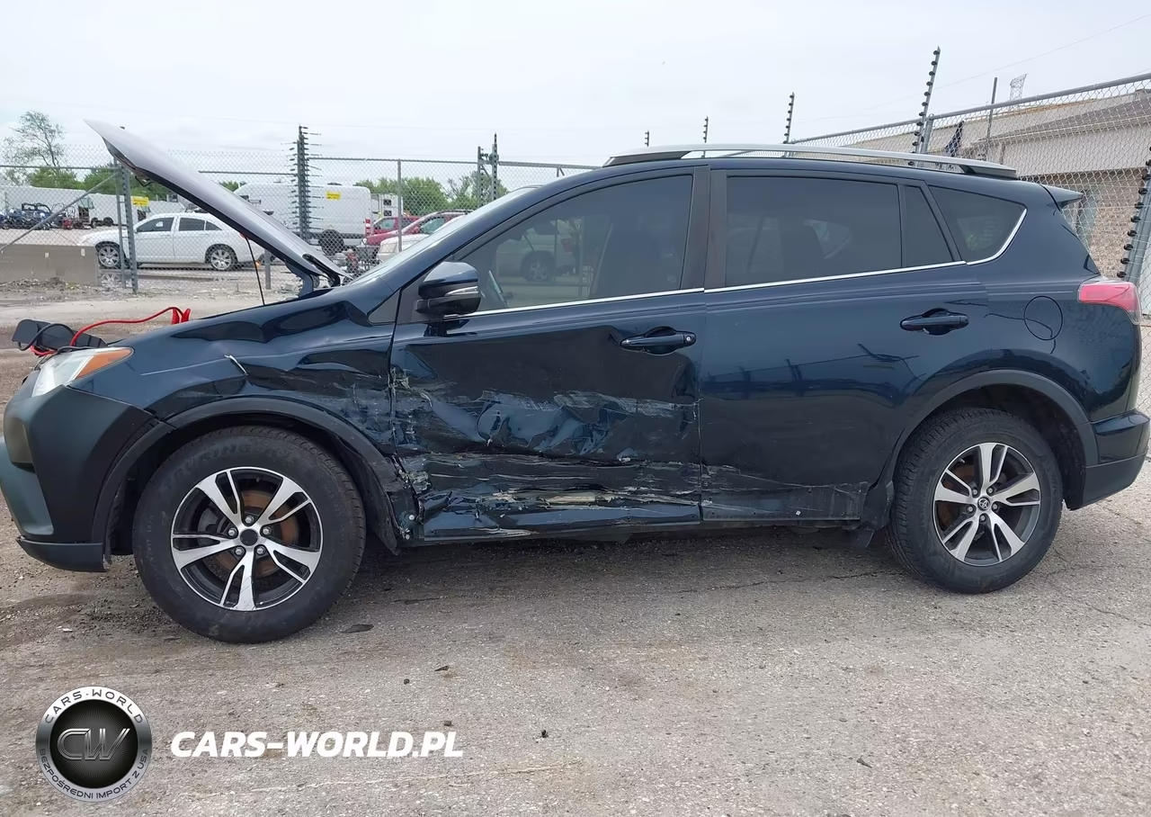 2017 Toyota Rav4 Xle VIN:2T3RFREV8HW680929 - 6