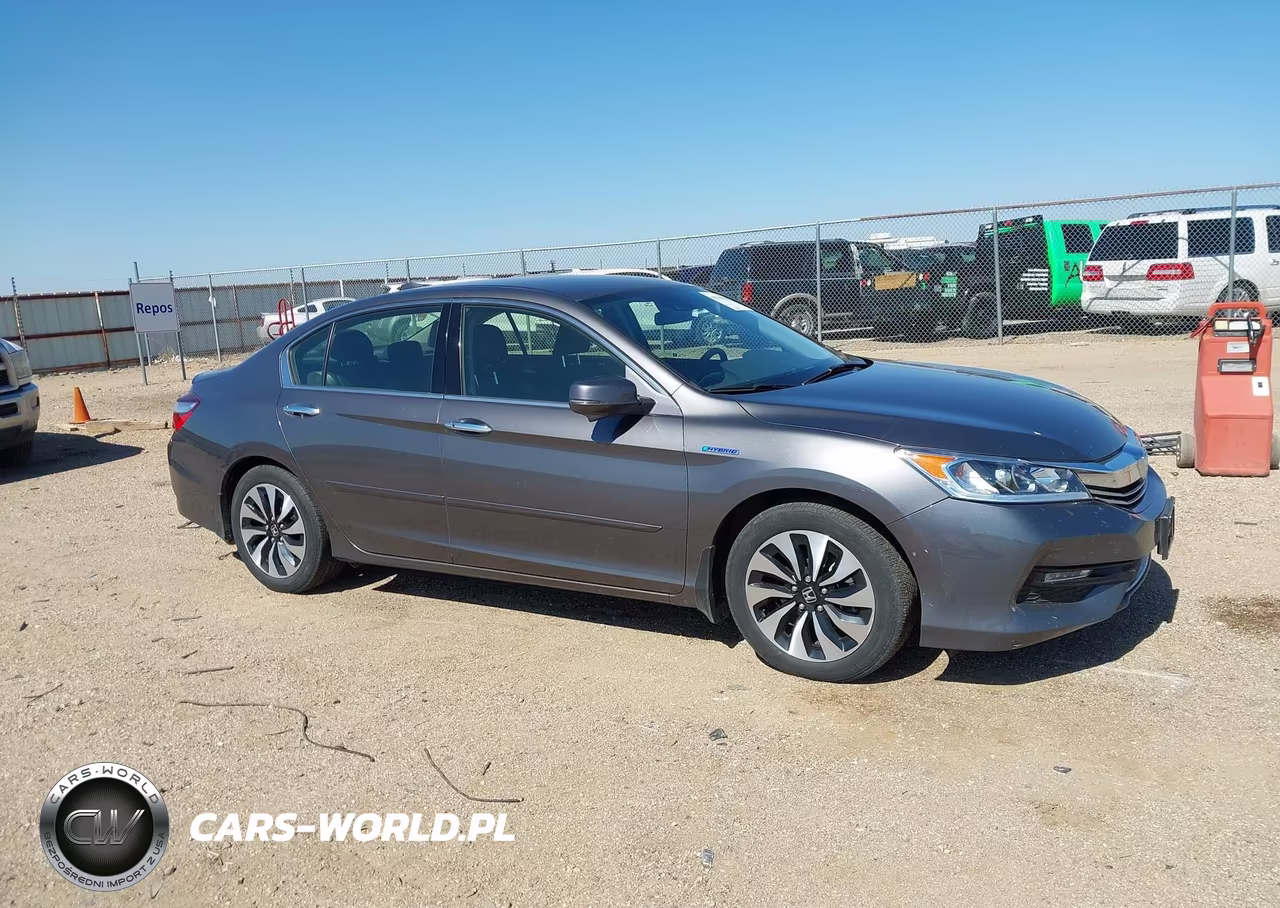 2017 Honda Accord Hybrid VIN:JHMCR6F32HC013395 - 13
