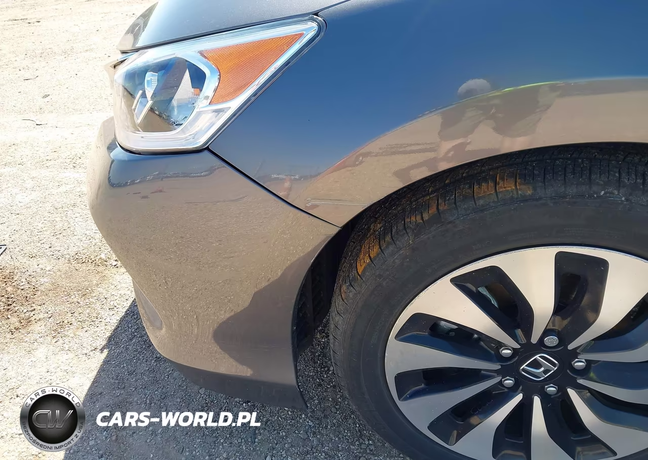 2017 Honda Accord Hybrid VIN:JHMCR6F32HC013395 - 6