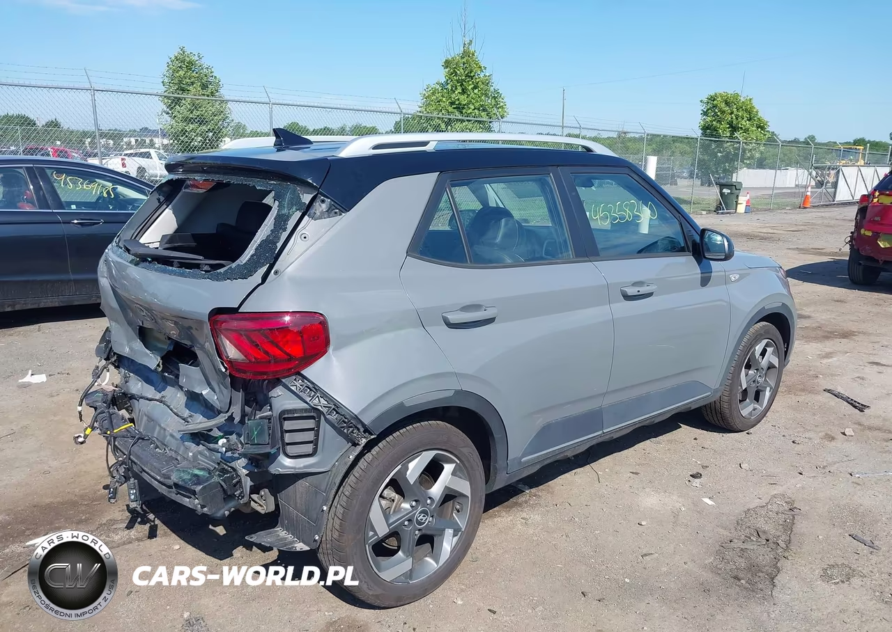 2022 Hyundai Venue Limited VIN:KMHRC8A39NU207892 - 4