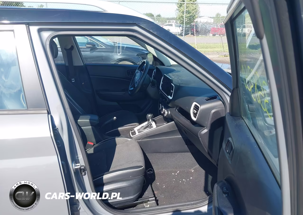 2022 Hyundai Venue Limited VIN:KMHRC8A39NU207892 - 5