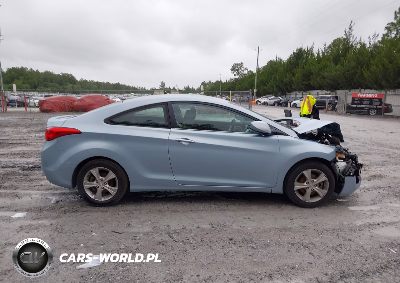 2013 Hyundai Elantra Gs VIN:KMHDH6AE0DU002297 - 13