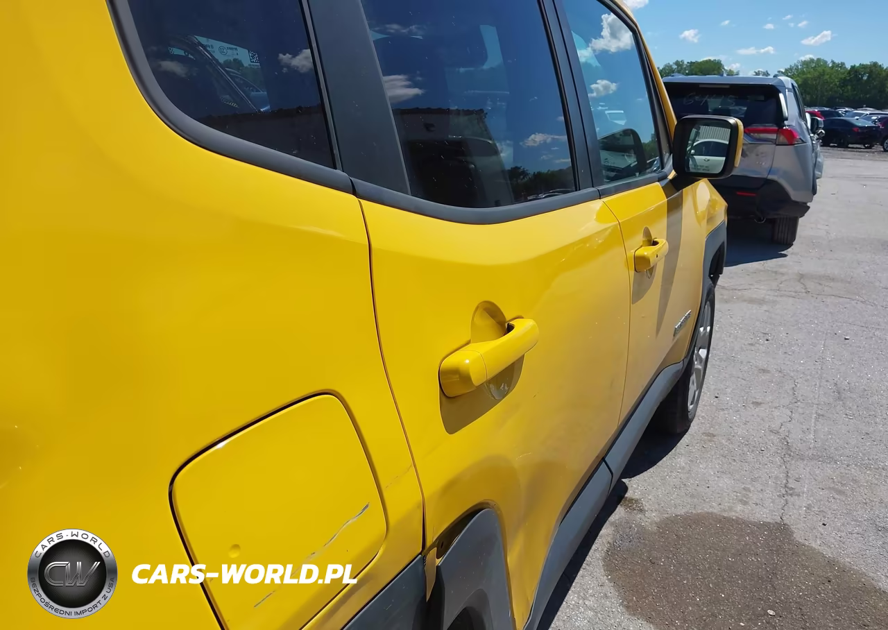 2018 Jeep Renegade Latitude 4X4 VIN:ZACCJBBBXJPH19675 - 12