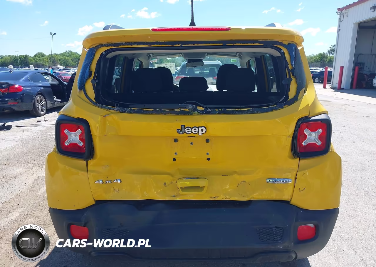 2018 Jeep Renegade Latitude 4X4 VIN:ZACCJBBBXJPH19675 - 17