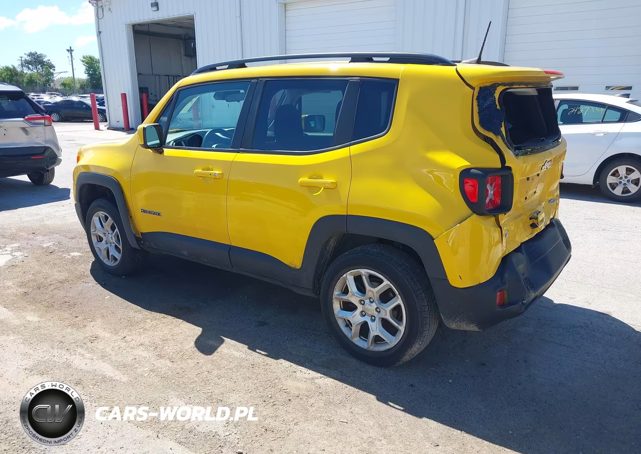 2018 Jeep Renegade Latitude 4X4 VIN:ZACCJBBBXJPH19675 - 3