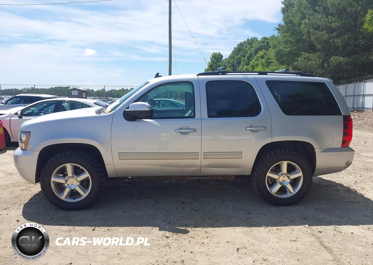 2012 Chevrolet Tahoe Lt VIN:1GNSCBE08CR323398 - 13