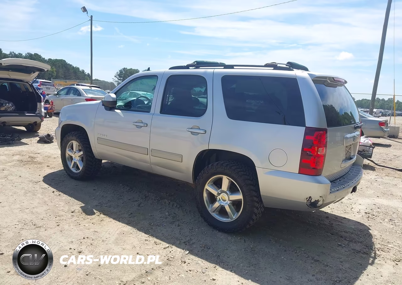 2012 Chevrolet Tahoe Lt VIN:1GNSCBE08CR323398 - 3