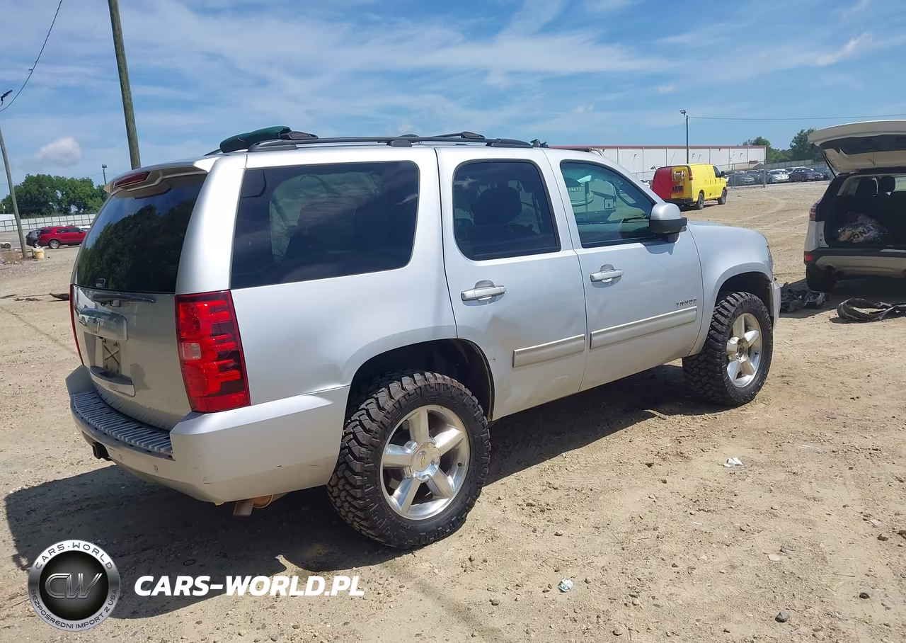 2012 Chevrolet Tahoe Lt VIN:1GNSCBE08CR323398 - 4