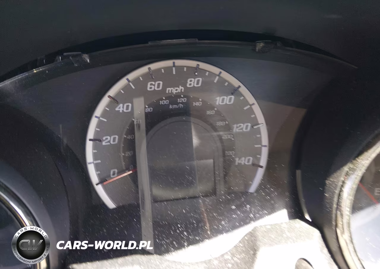 2013 Honda Fit Sport VIN:JHMGE8H57DC072069 - 15