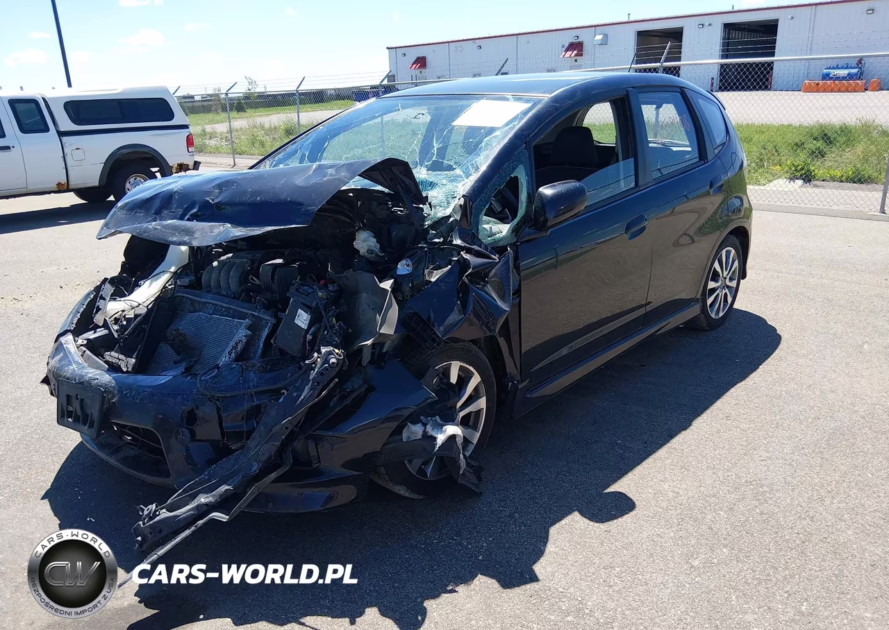 2013 Honda Fit Sport VIN:JHMGE8H57DC072069 - 2