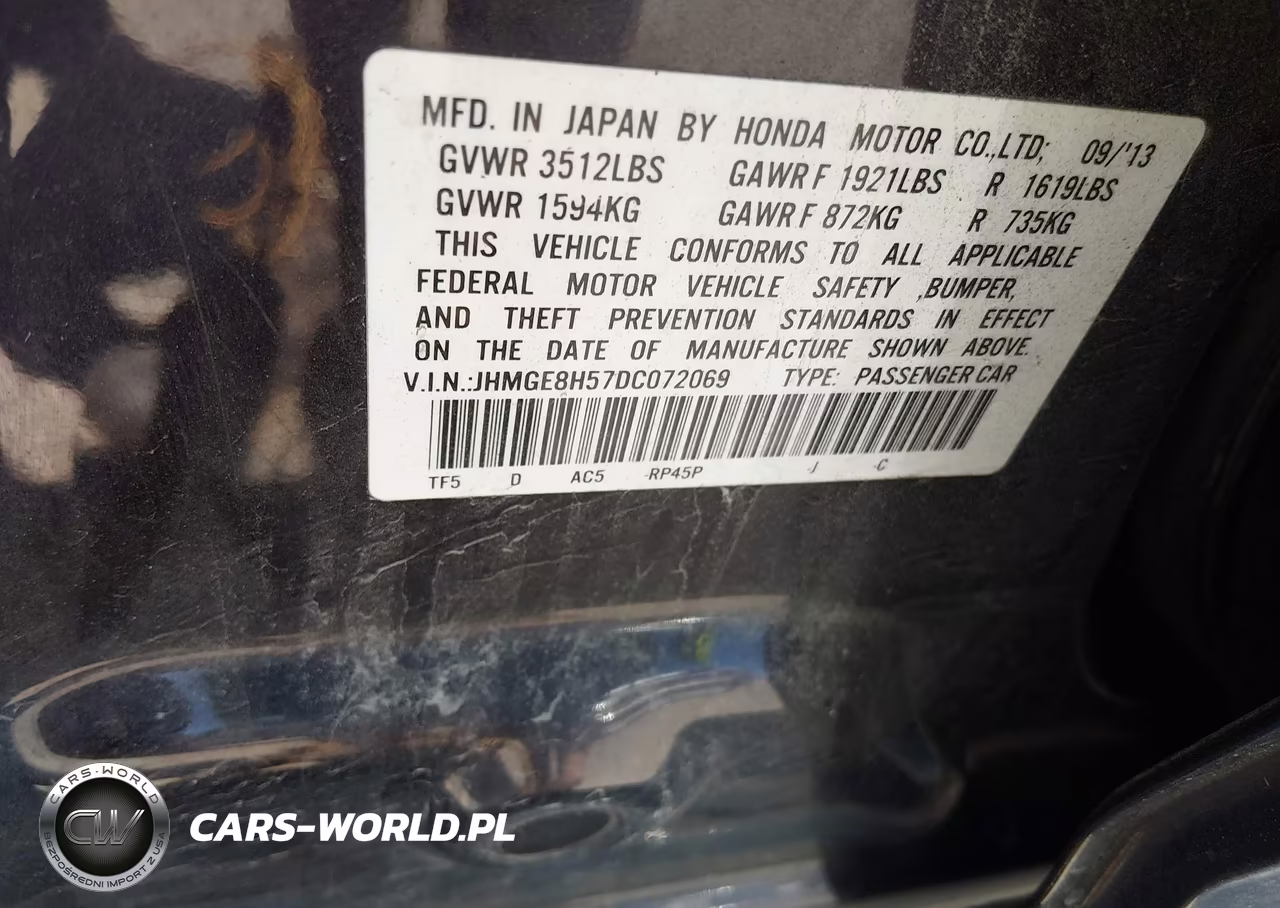 2013 Honda Fit Sport VIN:JHMGE8H57DC072069 - 9