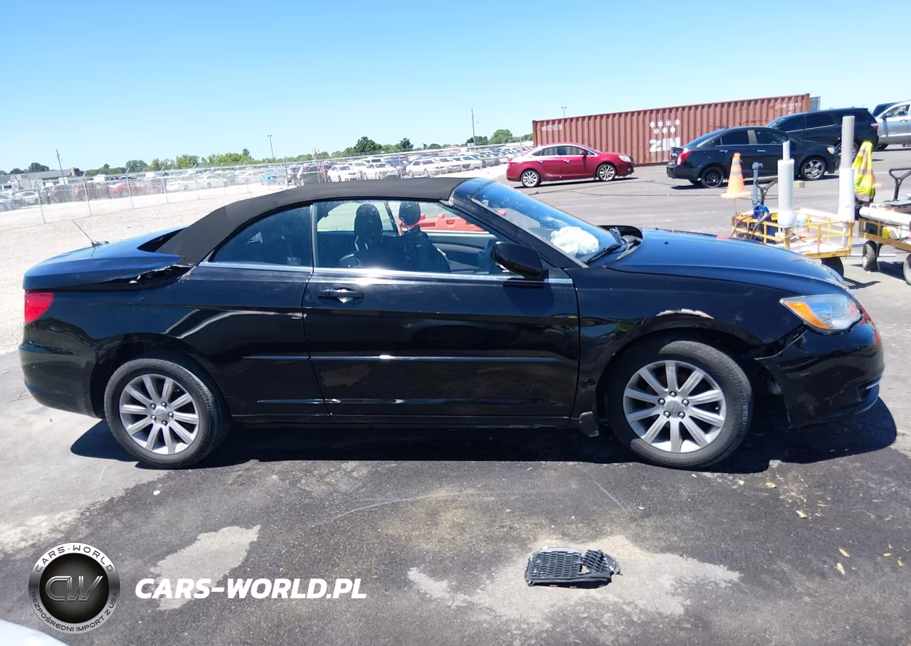 2014 Chrysler 200 Touring VIN:1C3BCBEG2EN127381 - 13