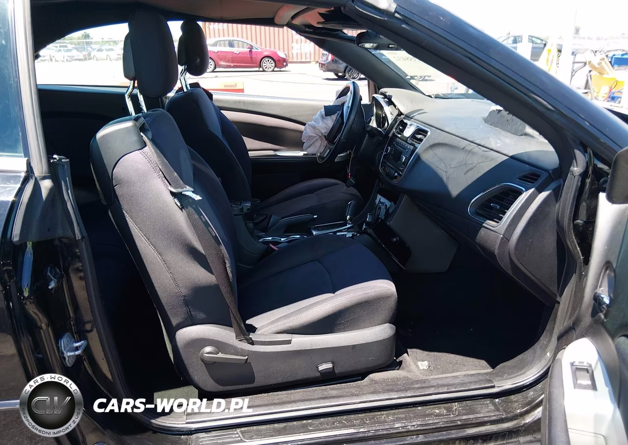 2014 Chrysler 200 Touring VIN:1C3BCBEG2EN127381 - 5
