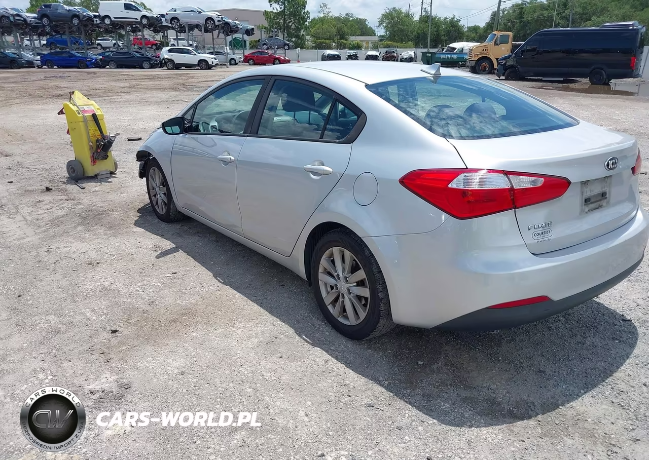 2016 Kia Forte Lx VIN:KNAFX4A67G5575979 - 3