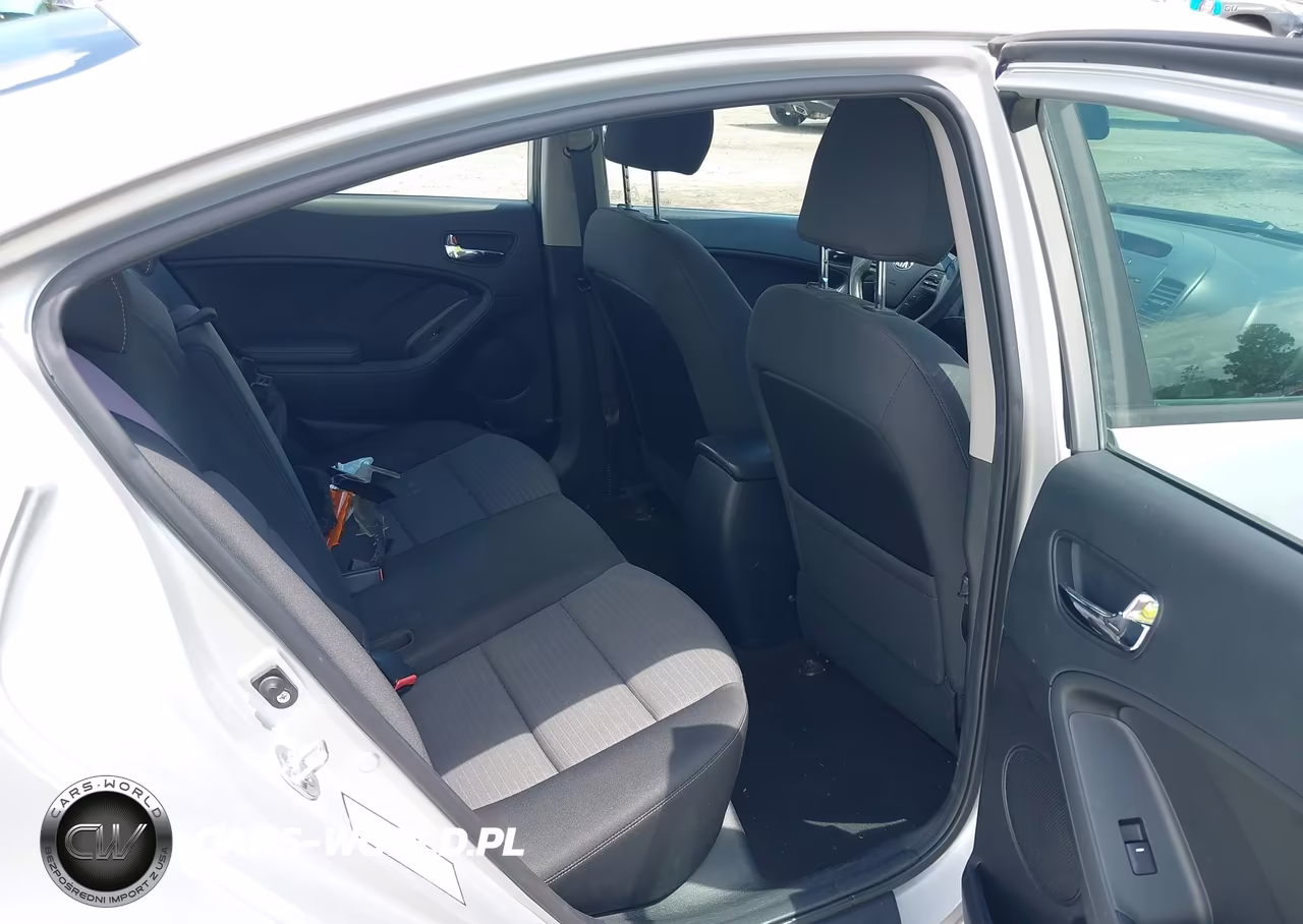 2016 Kia Forte Lx VIN:KNAFX4A67G5575979 - 8