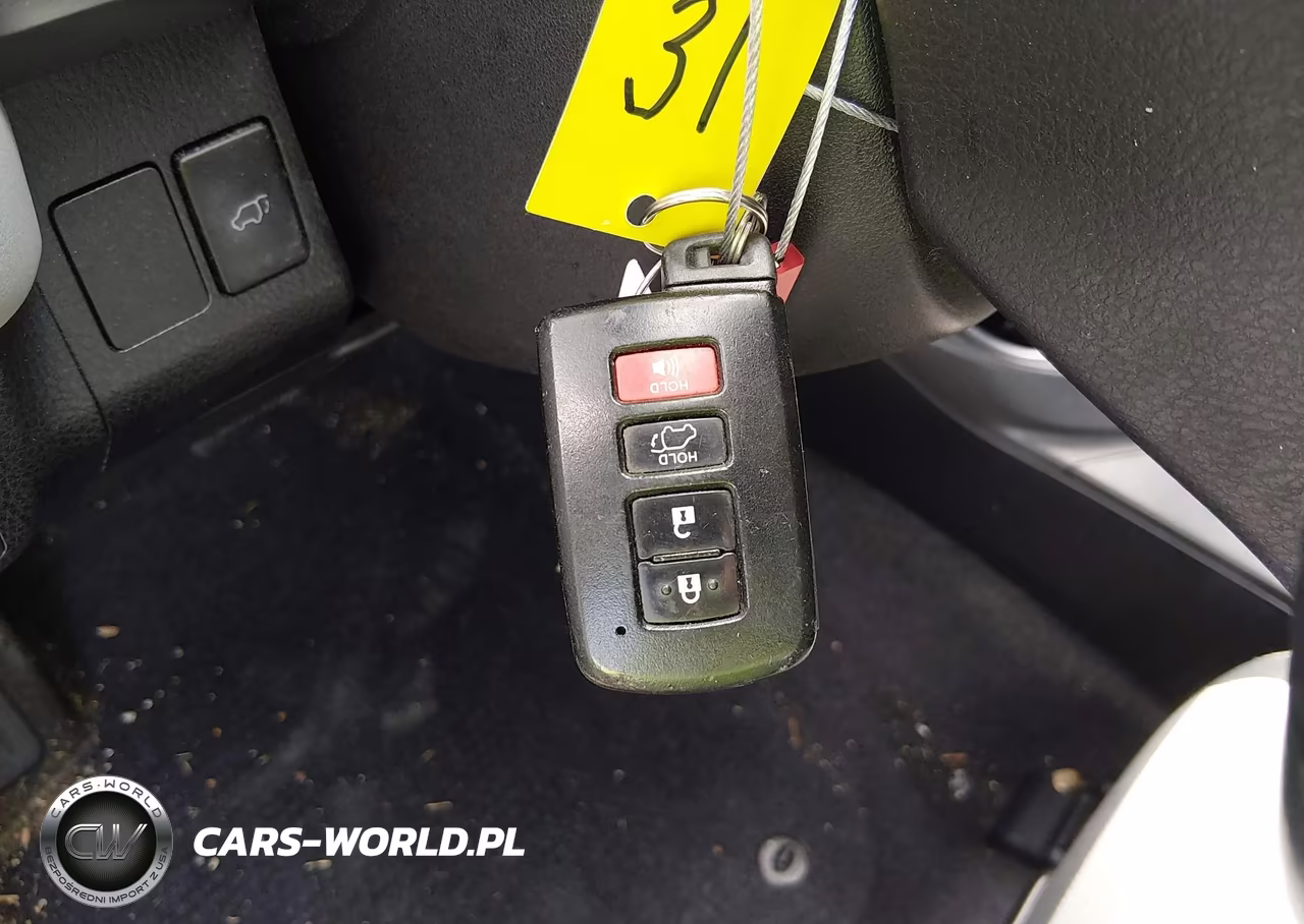 2018 Toyota Rav4 Xle VIN:JTMWFREV0JJ160327 - 11