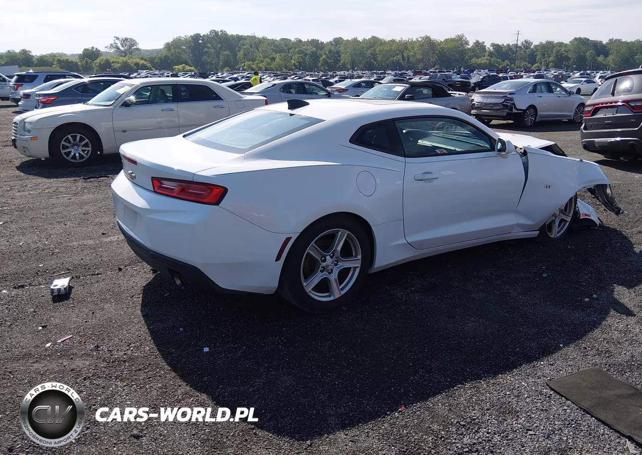 2017 Chevrolet Camaro 1Lt VIN:1G1FB1RS9H0129700 - 4
