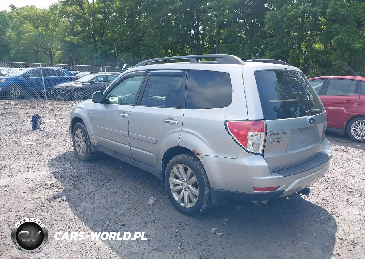 2012 Subaru Forester 2.5X Premium VIN:JF2SHADC8CH447498 - 3