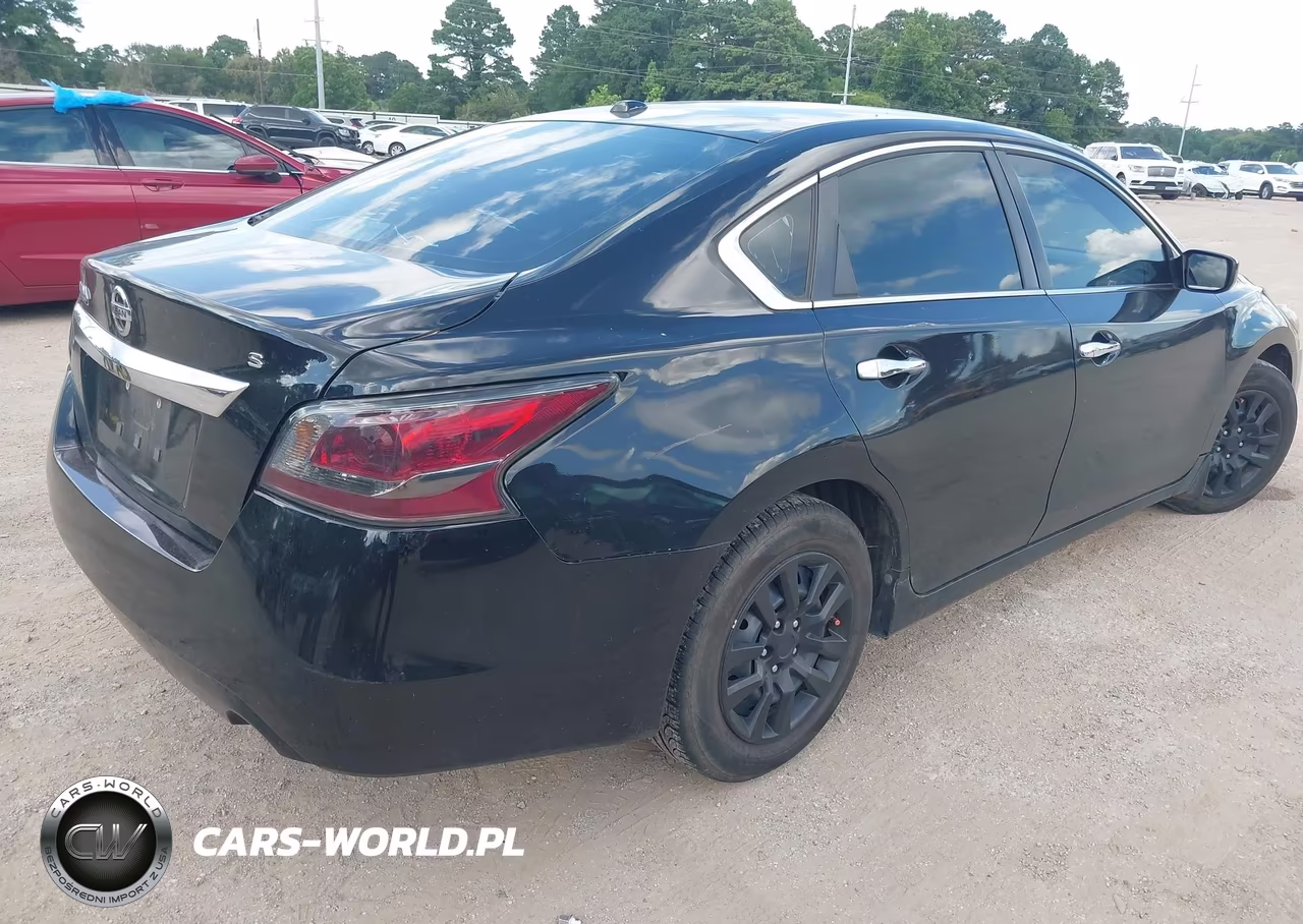 2015 Nissan Altima 2.5 S VIN:1N4AL3AP0FN391807 - 4