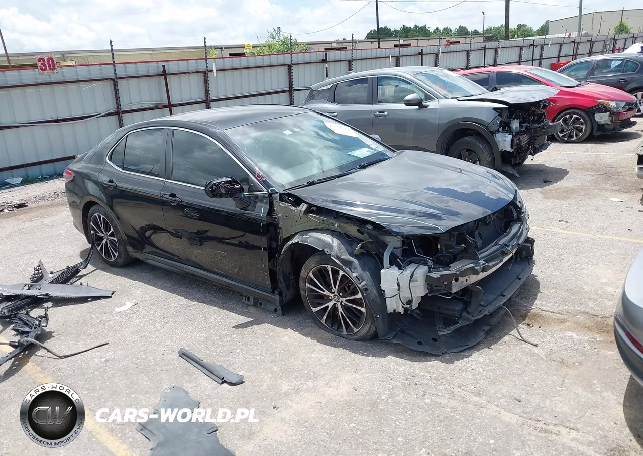 2018 Toyota Camry Se – zdjęcie 1 z 16